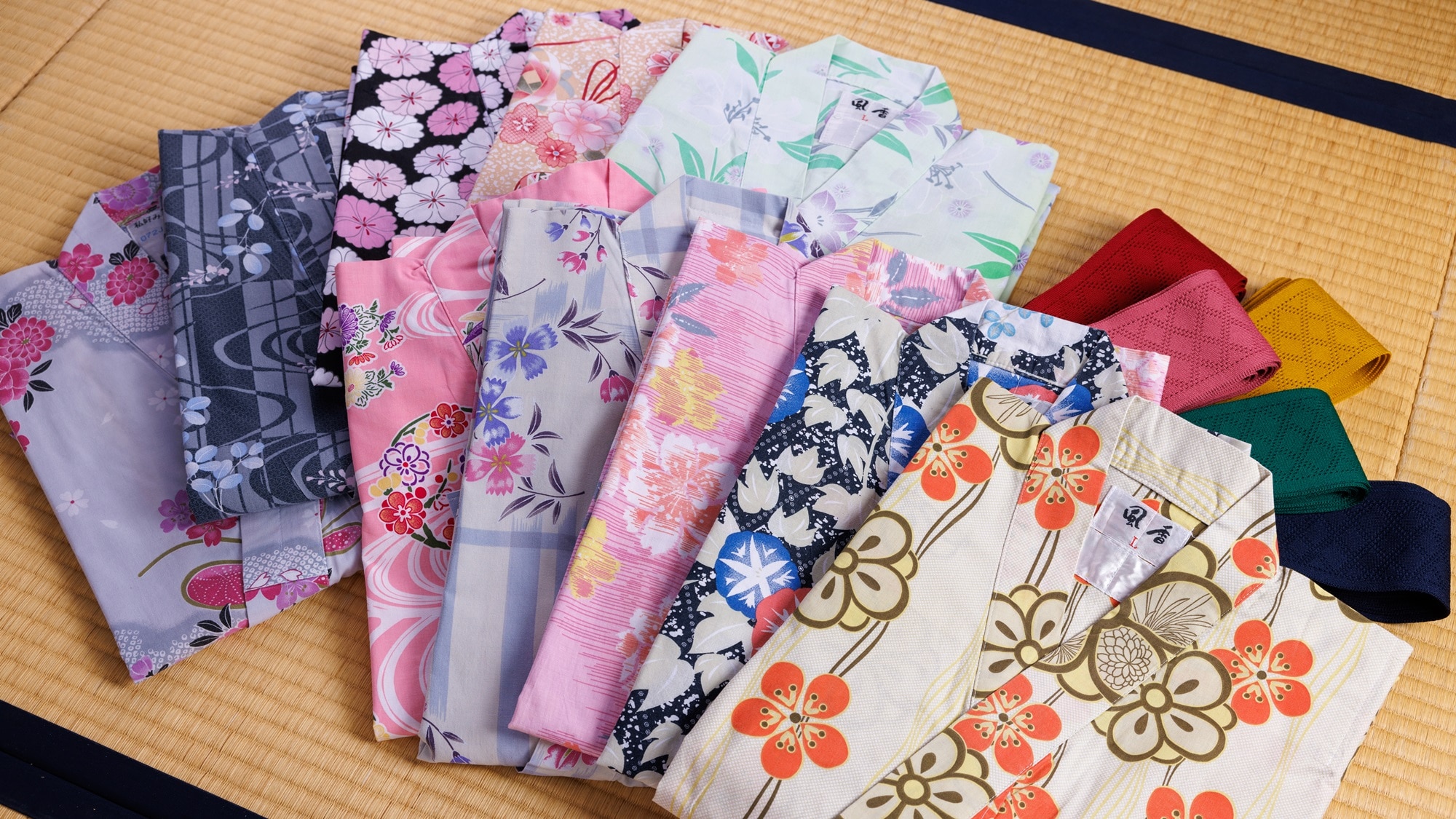 Ví dụ về yukata màu