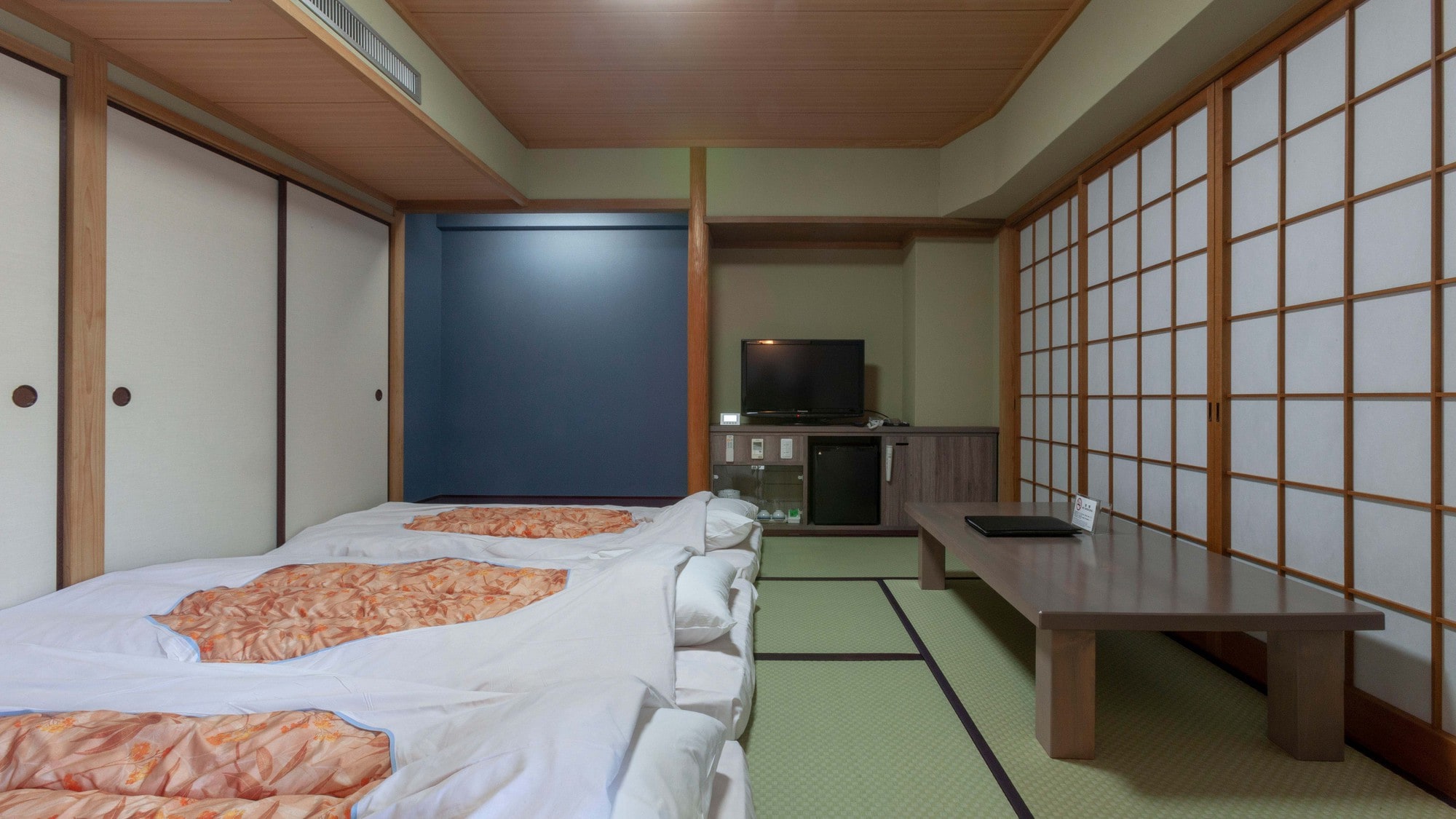 [Onomichi Suido side] Japanese-style room 8 tatami mats (2-4 people)