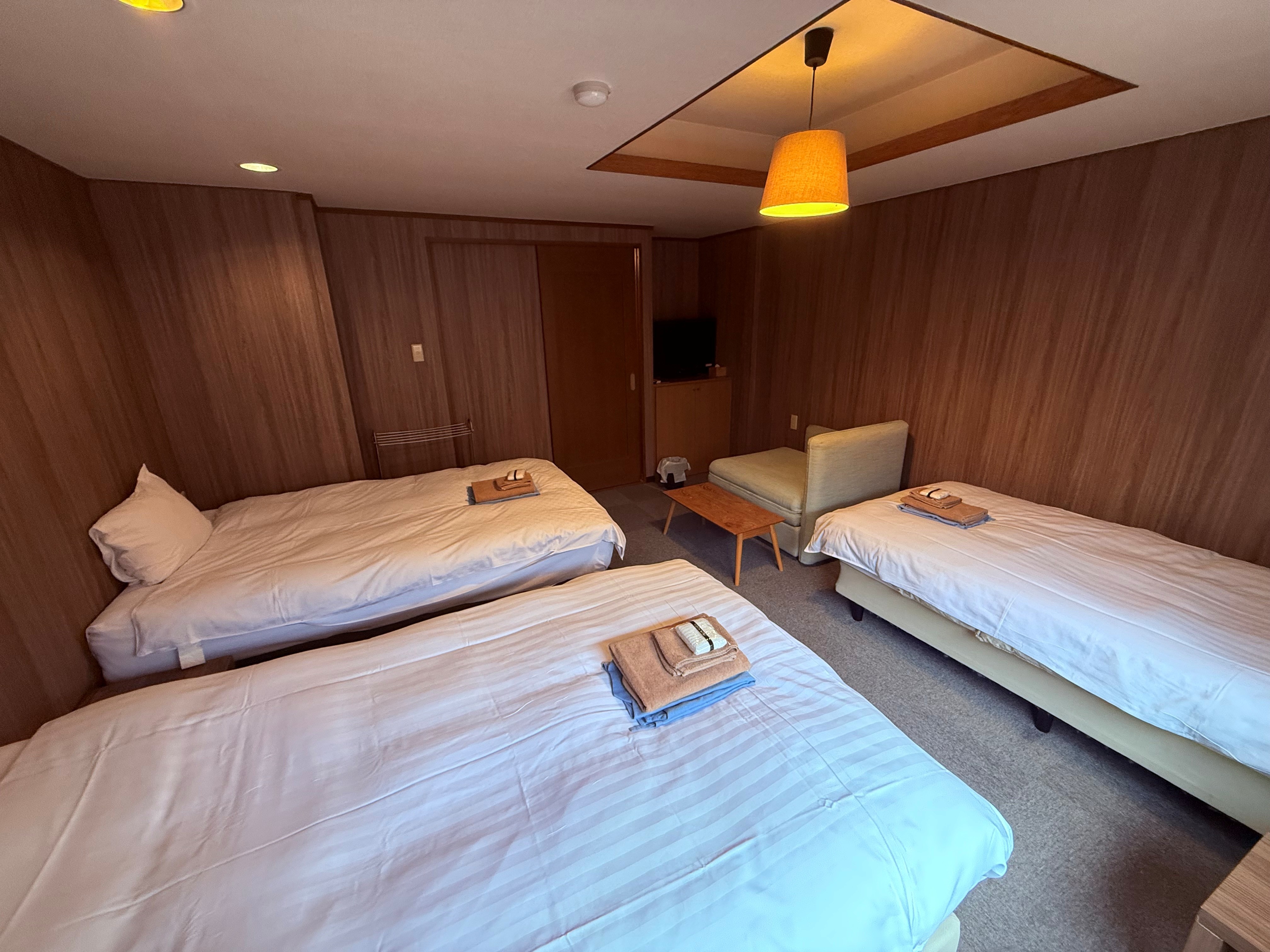 Triple Room