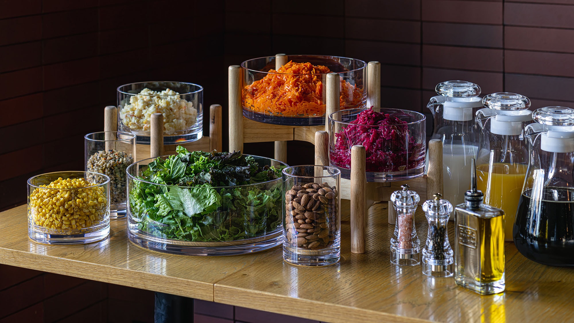 [Breakfast] If you dine at the cafe, all menu items come with a salad and drink bar set. *Image for illustration purposes only