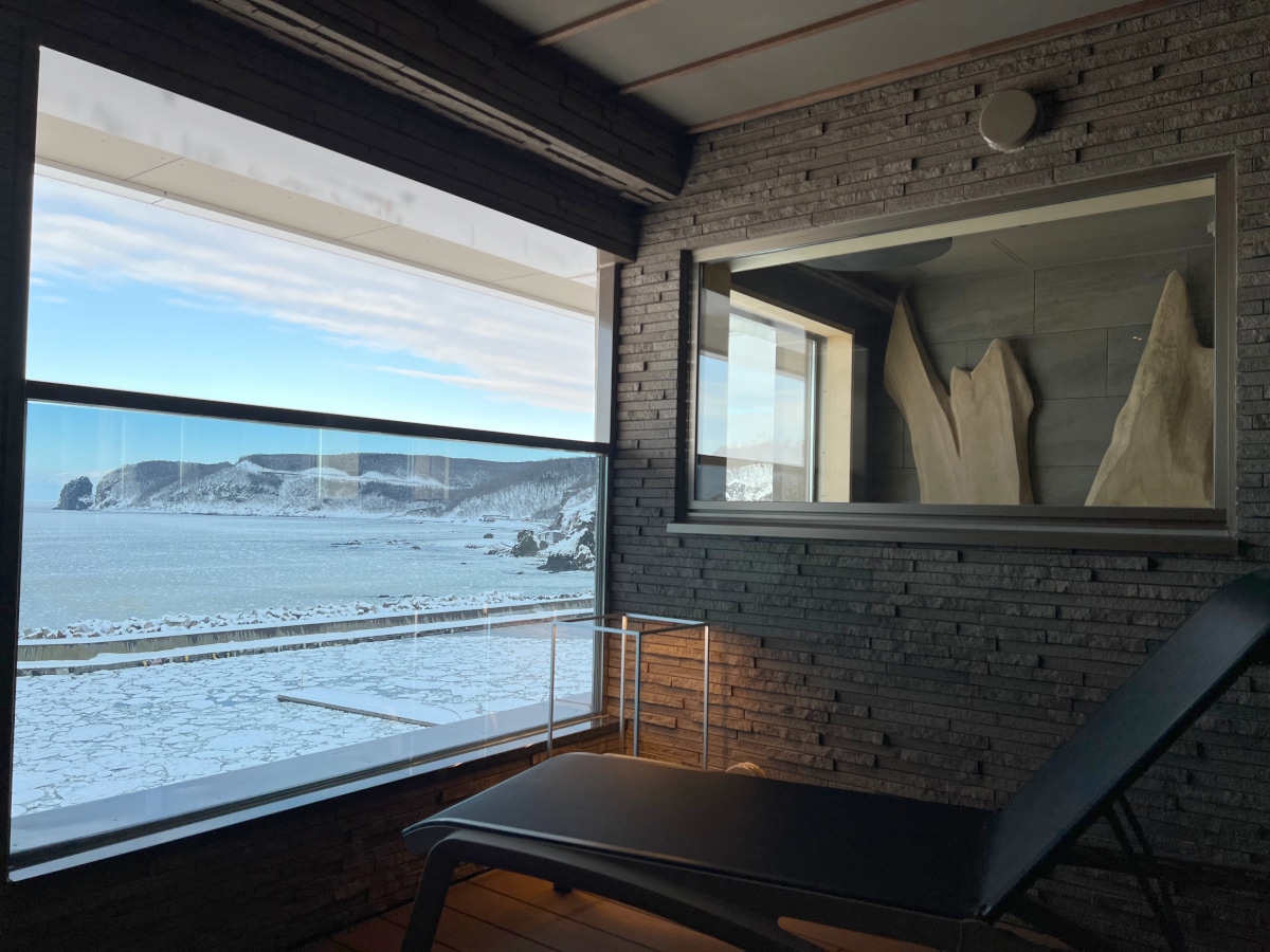 [Guest room] An example of a spa suite with a sauna at the Okhotsk Club