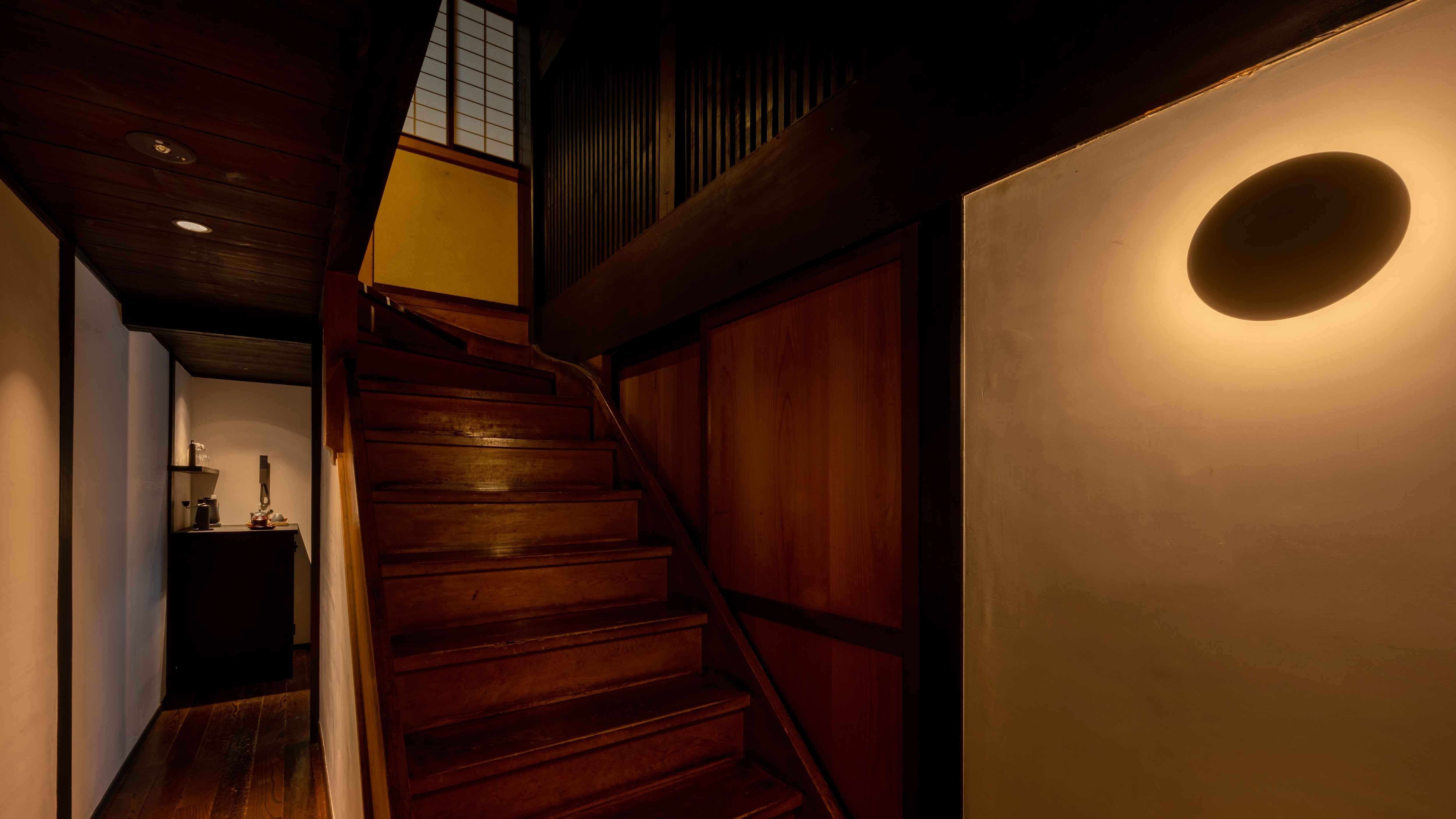 [Toshiyoshiya] A dynamic space that represents the Hyakusan / Shirakawago