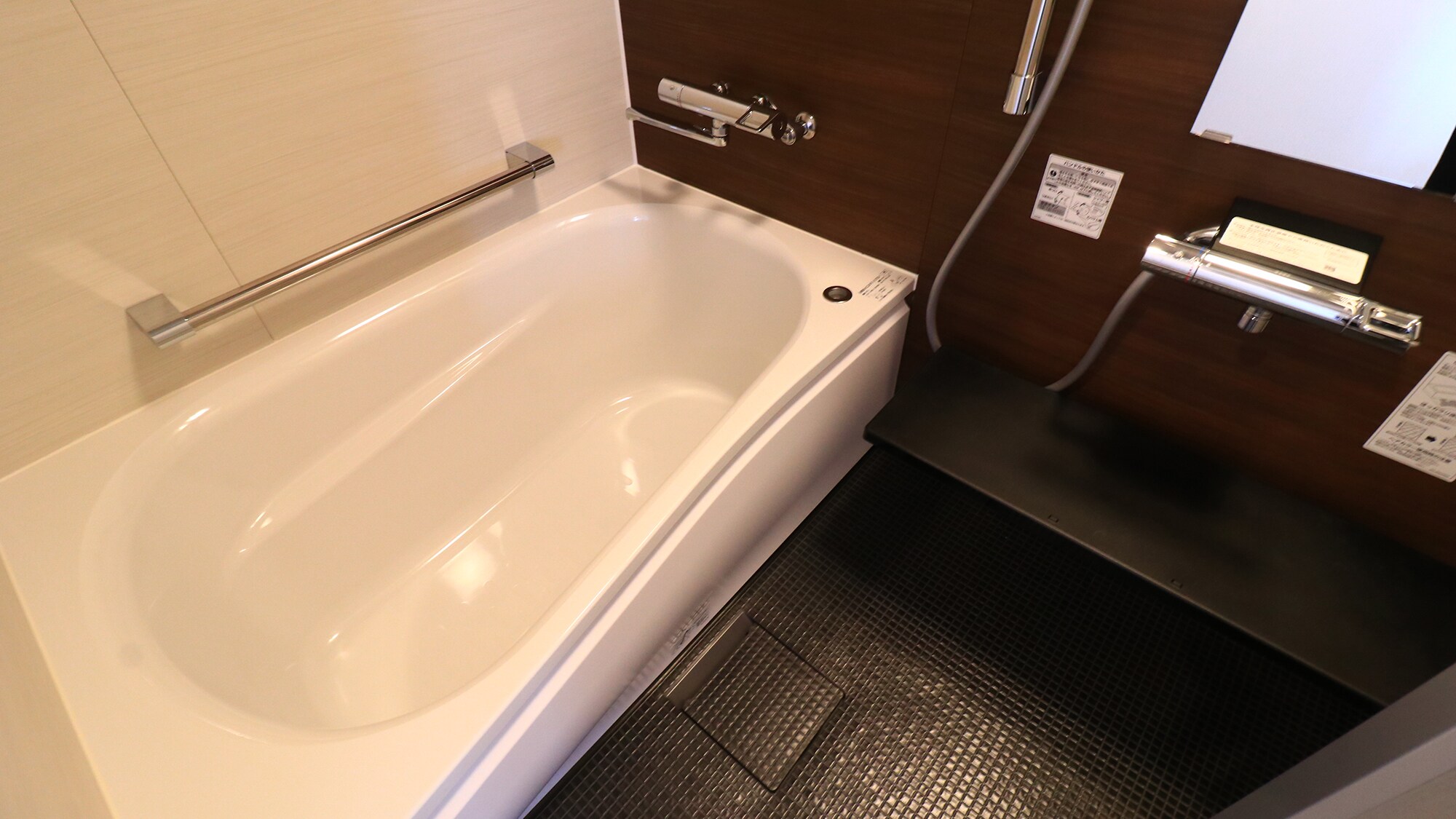 [Guest Room] Bathroom*