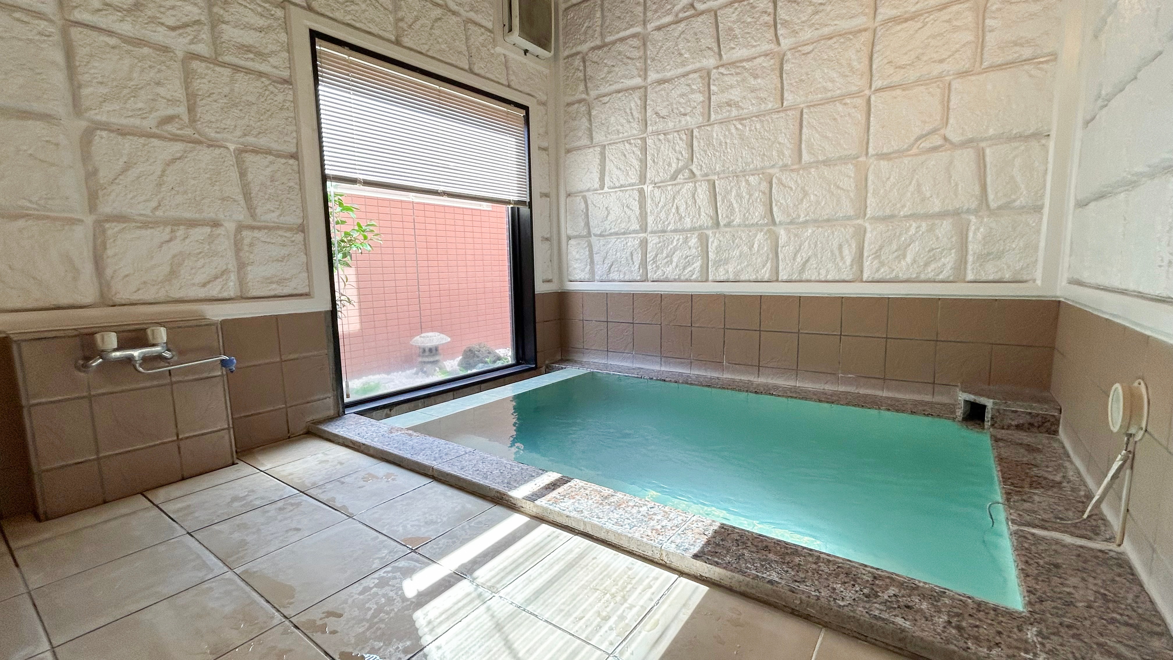 [Women's large bath] Large bath