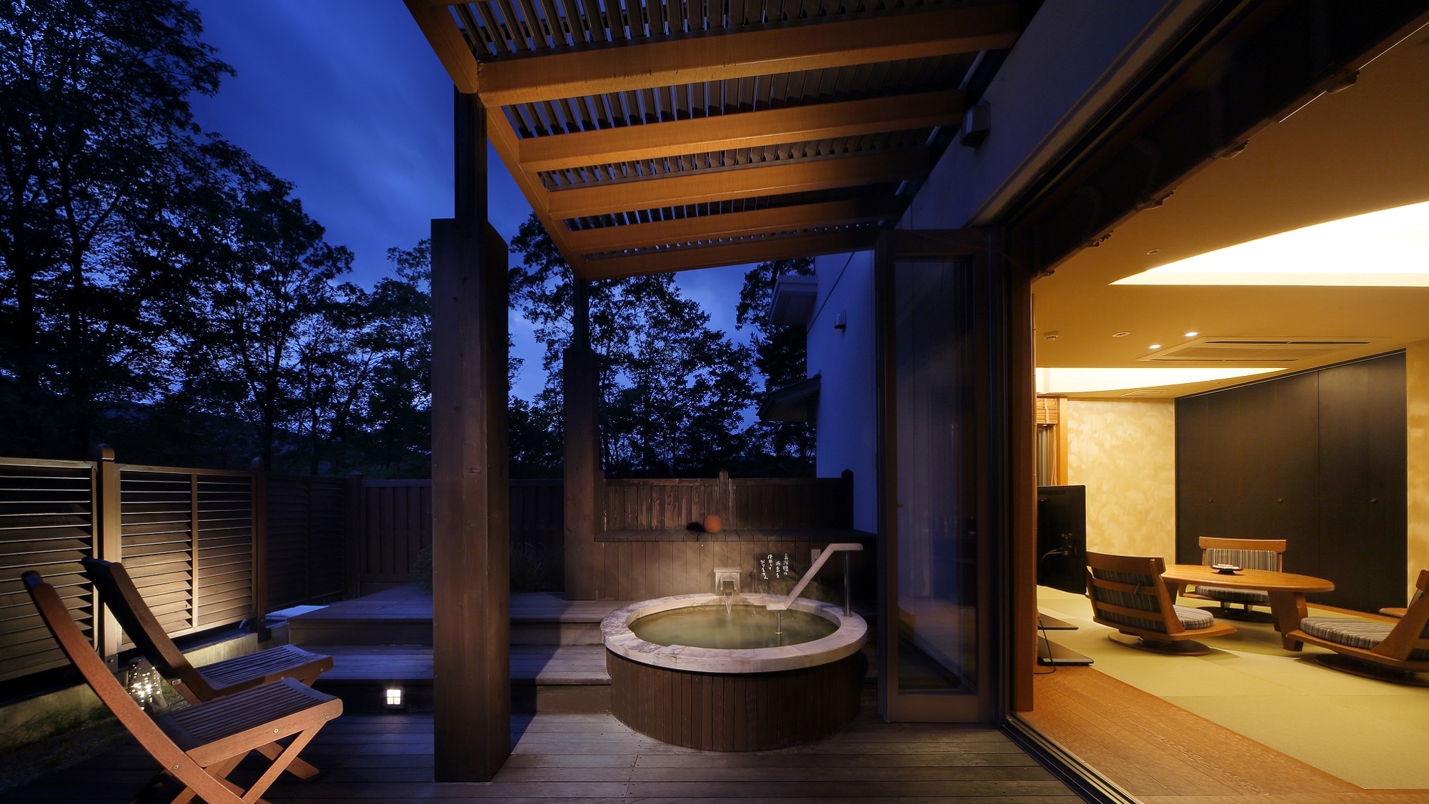 A guest room with an open-air bath, Star Story "Manten no Yume"