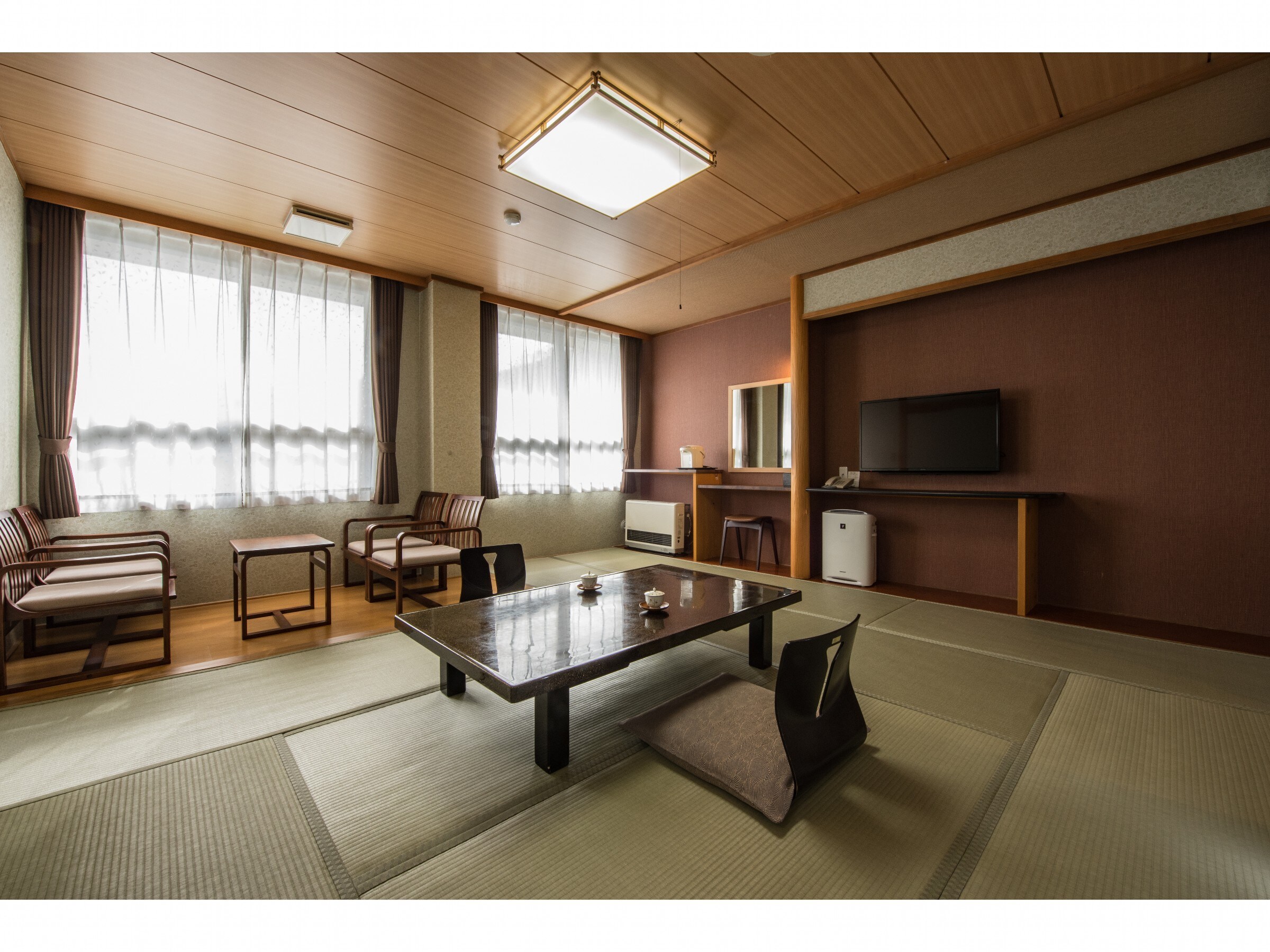 Kamar bergaya Jepang dengan 12 tikar tatami (dengan bathtub)