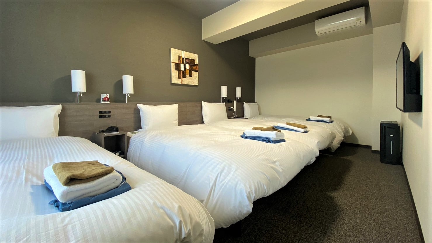 컴포트 디럭스 트윈룸 (침대)