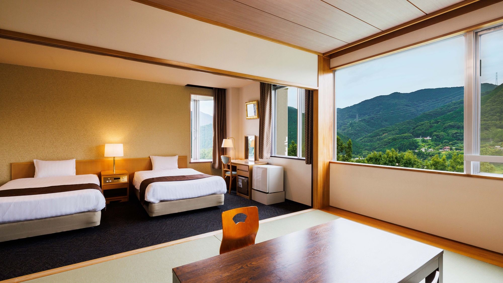 Japanese-Western style room (with bath) / 44 square meters