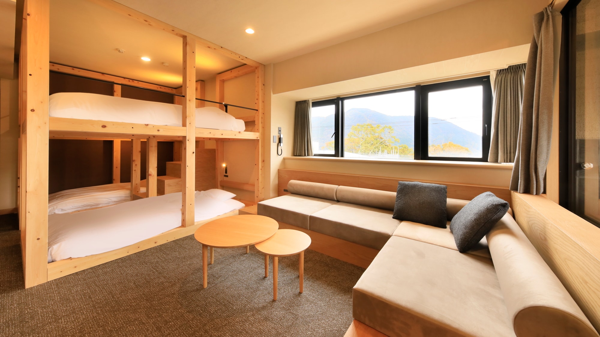 附露天浴池閣樓雙床房(例)