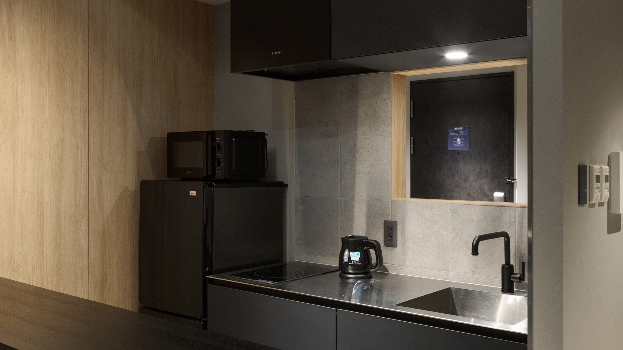 ◆Mercury Suite｜The kitchen is fully equipped with cooking utensils and tableware.