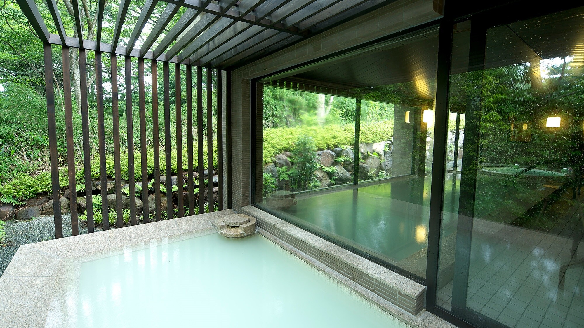 Men's public bath (open-air bath)