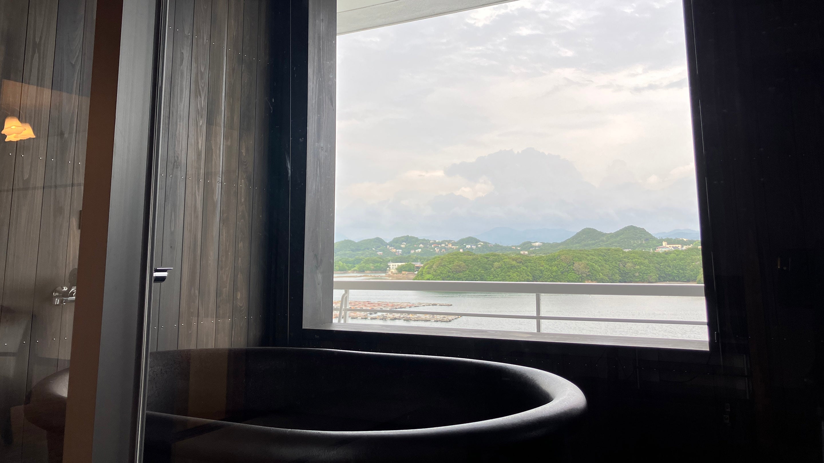 Superior Japanese-Western twin room with open-air bath *The bathtub in the photo is not a hot spring