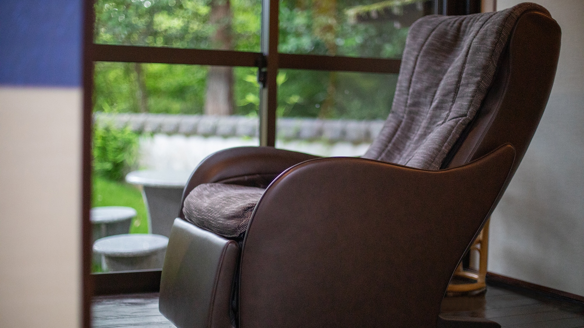 [Tonbo] Separate guest room_Japanese-style room 6 tatami mats + 6 tatami mats A time to relax and free your mind and body