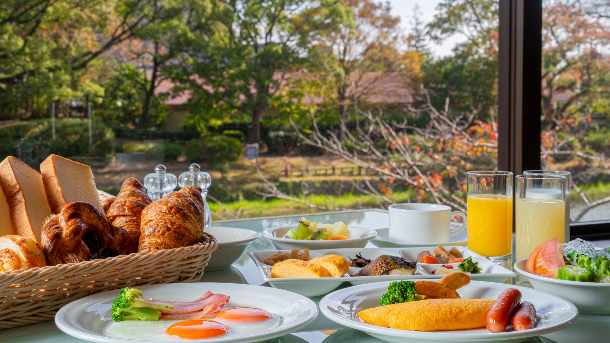Breakfast buffet *Image