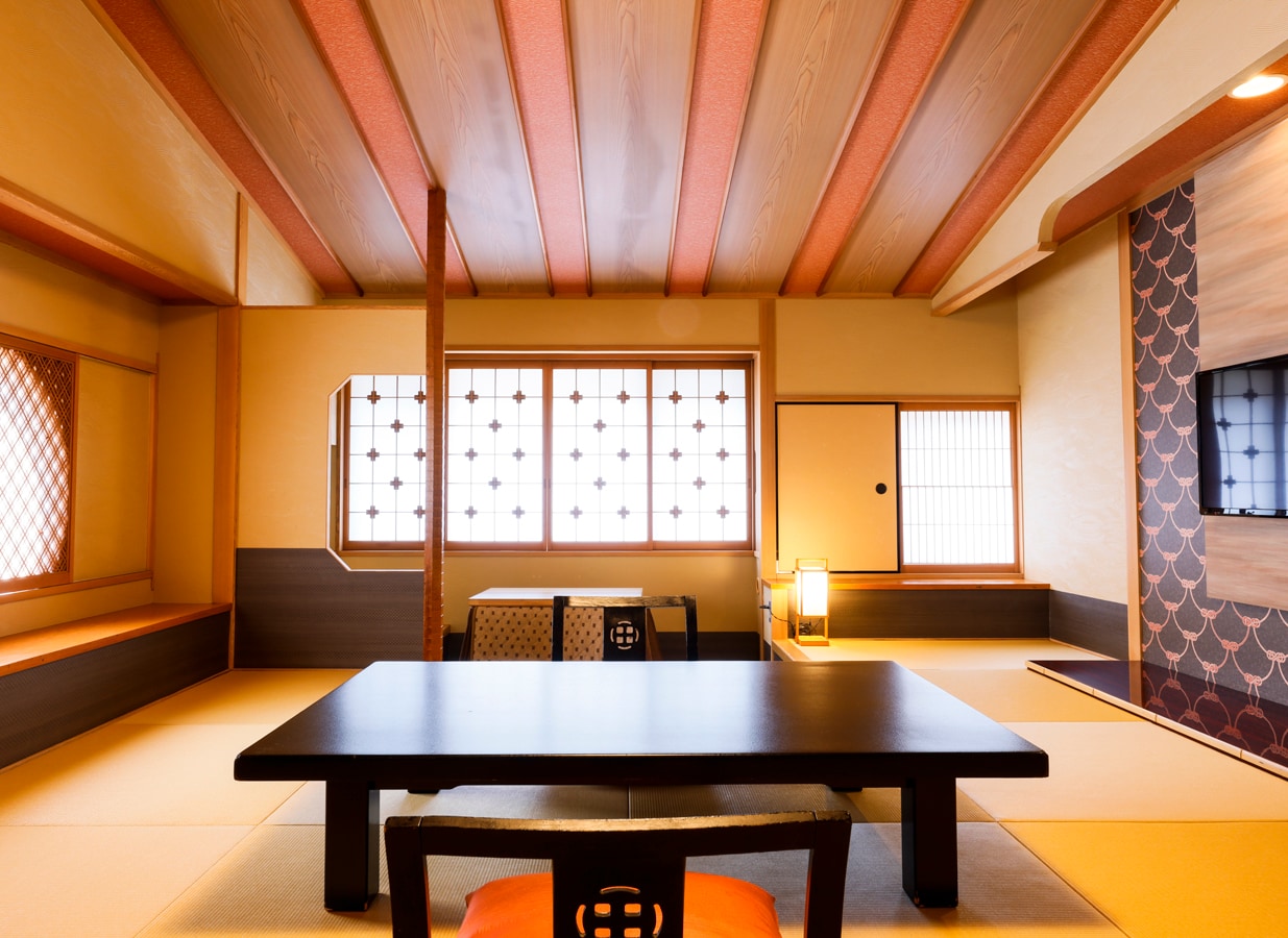 Japanese-style room with 10 tatami mats (2F)