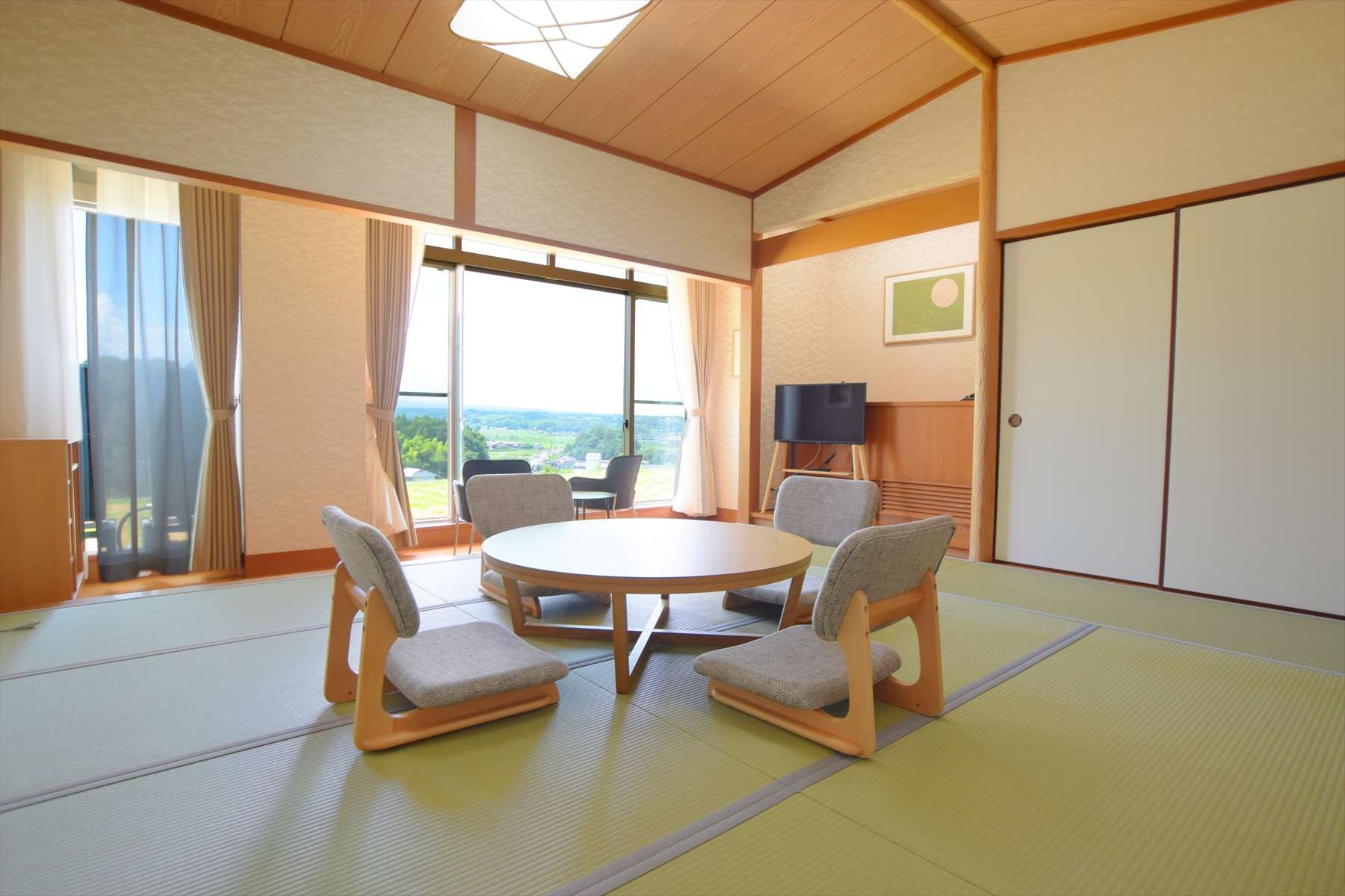 อาคารใต้ ชั้น 1 ห้องพักสไตล์ญี่ปุ่นขนาดใหญ่