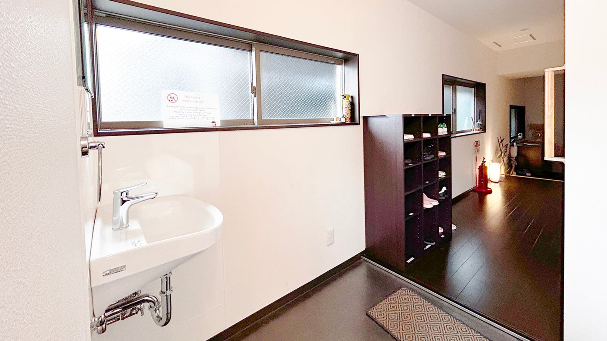 ・[WEST 2F Entrance] Please proceed to your room via the dedicated entrance on WEST 2F.