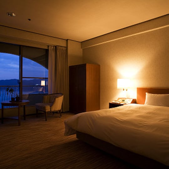 [Double room with a view of the Naruto Strait (34㎡)] A spacious 34㎡ with a view of the Naruto Strait