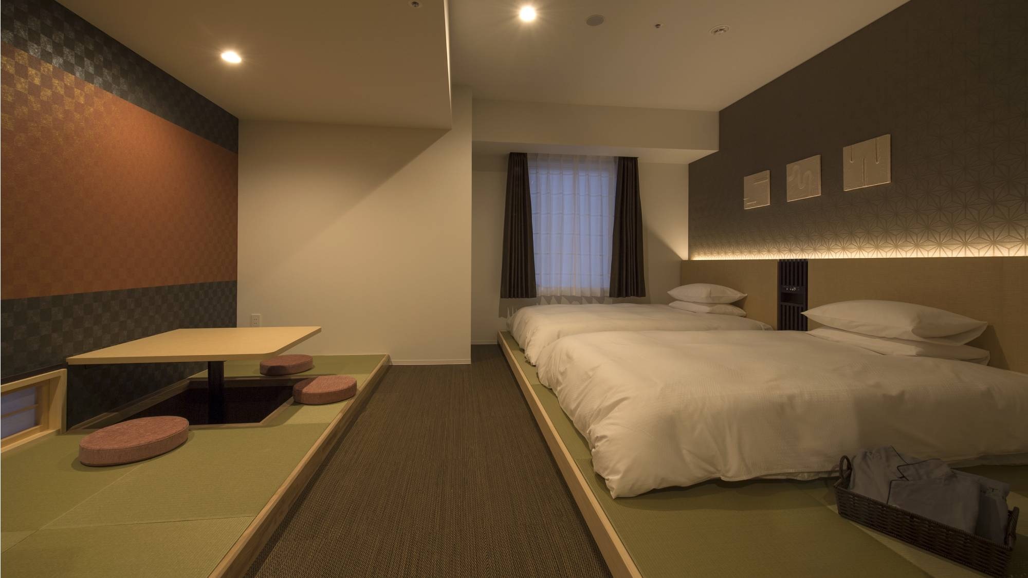 Japanese Style Twin (Night)