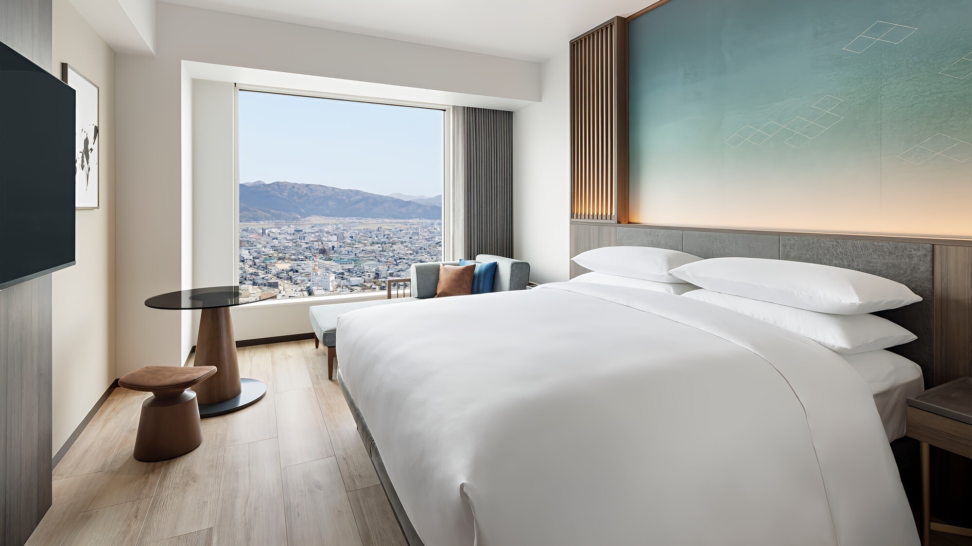 ■ Deluxe Room (King) / 25 square meters room with one king-size bed *Daybed available
