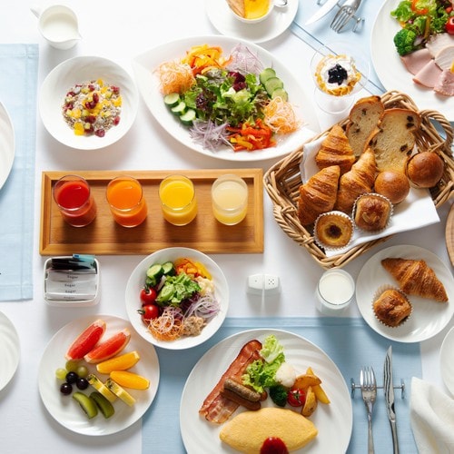 Cafe Couvert（2楼）日式和西式自助早餐