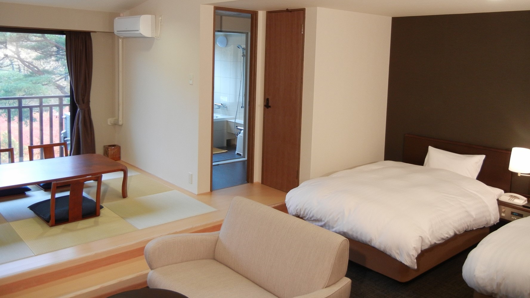 3rd floor Japanese-Western style room / example