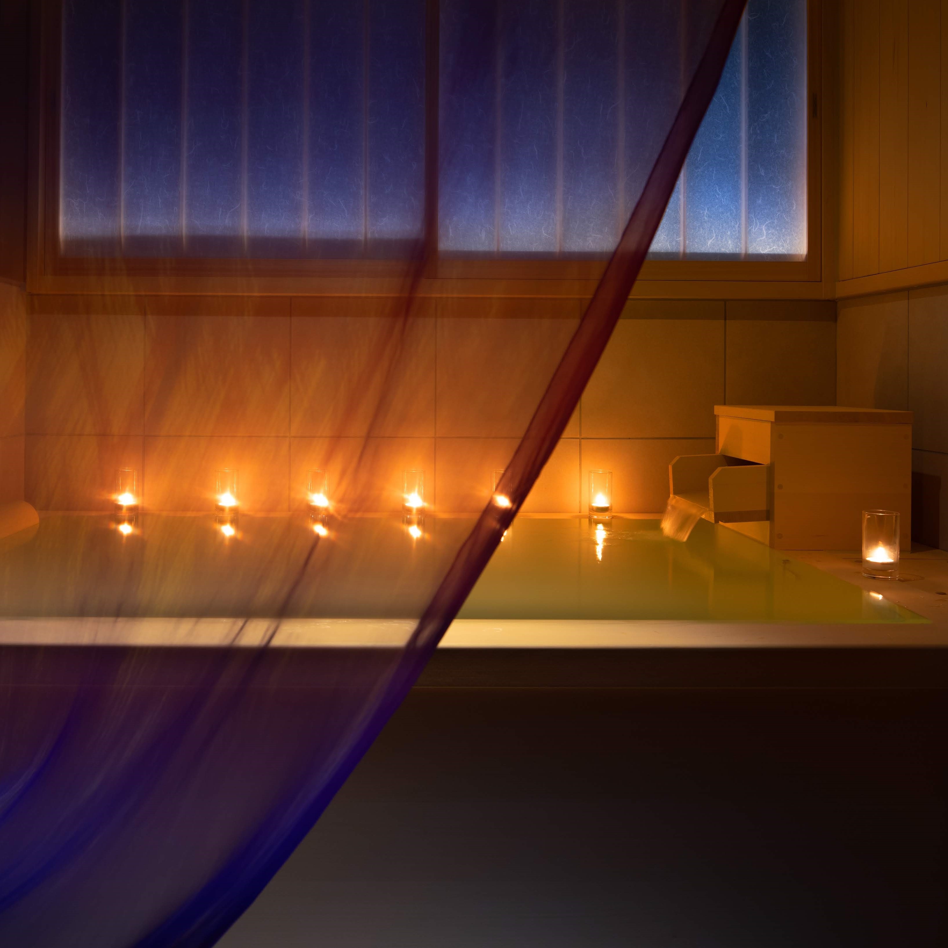 Standard room bath