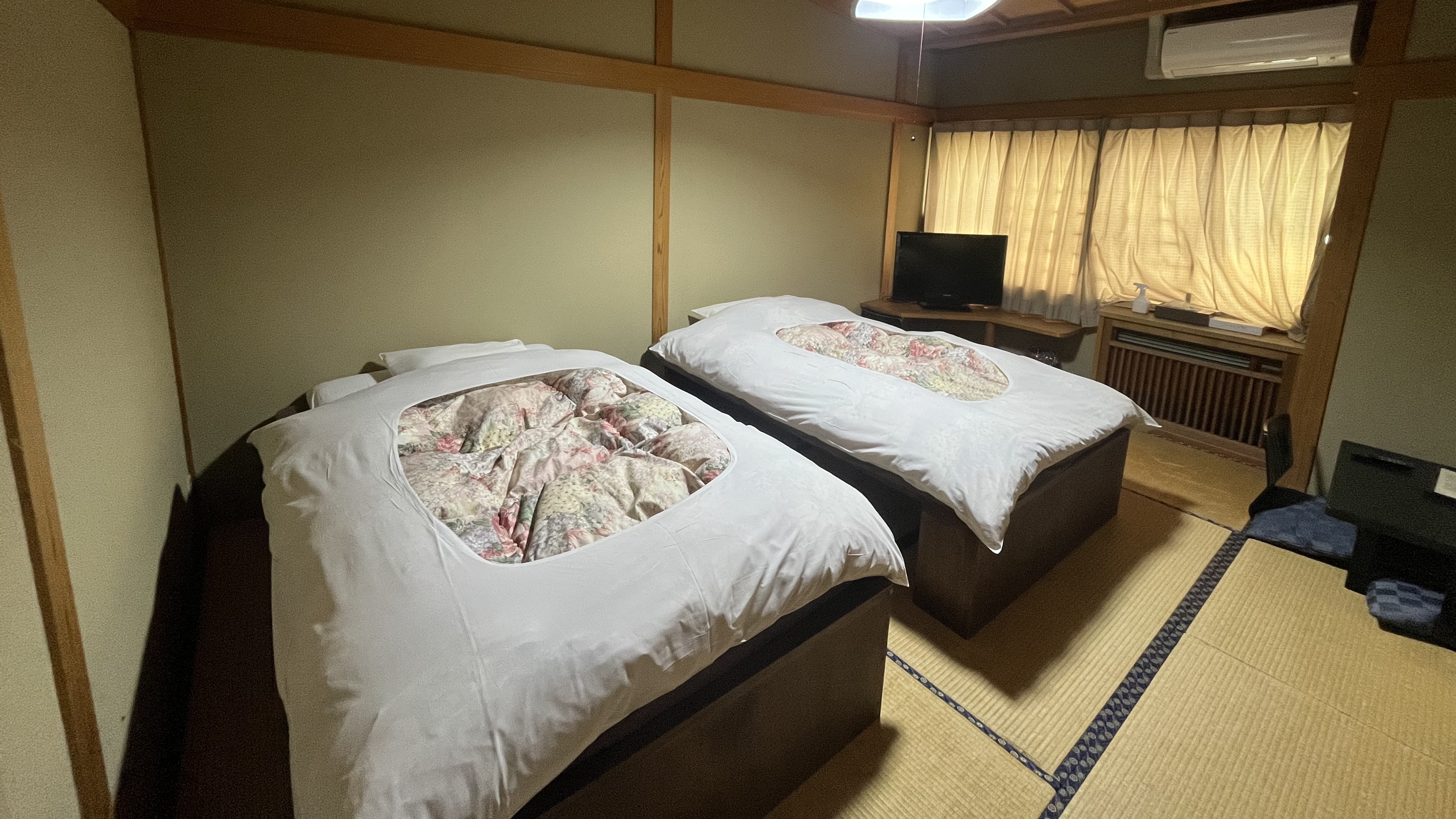Japanese style twin room