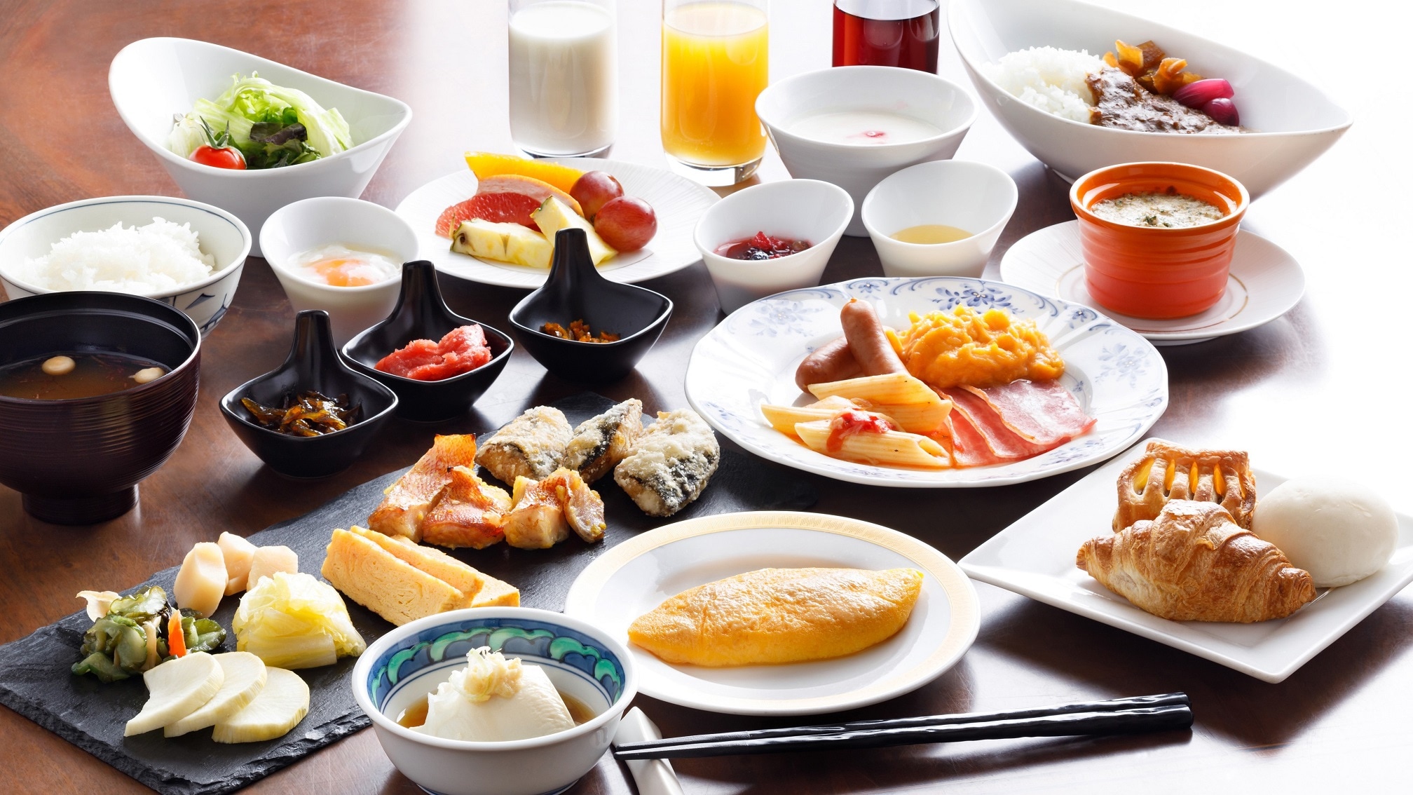  [Bữa sáng tự chọn] Thưởng thức khoảng 60 loại thực đơn, chủ yếu sử dụng nguyên liệu được sản xuất tại Tỉnh Iwate.