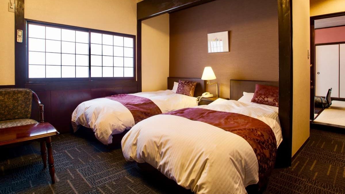 [Twin + Japanese-style room / Magnolia] Japanese-style room 8 tatami mats + Western-style room 8 tatami mats