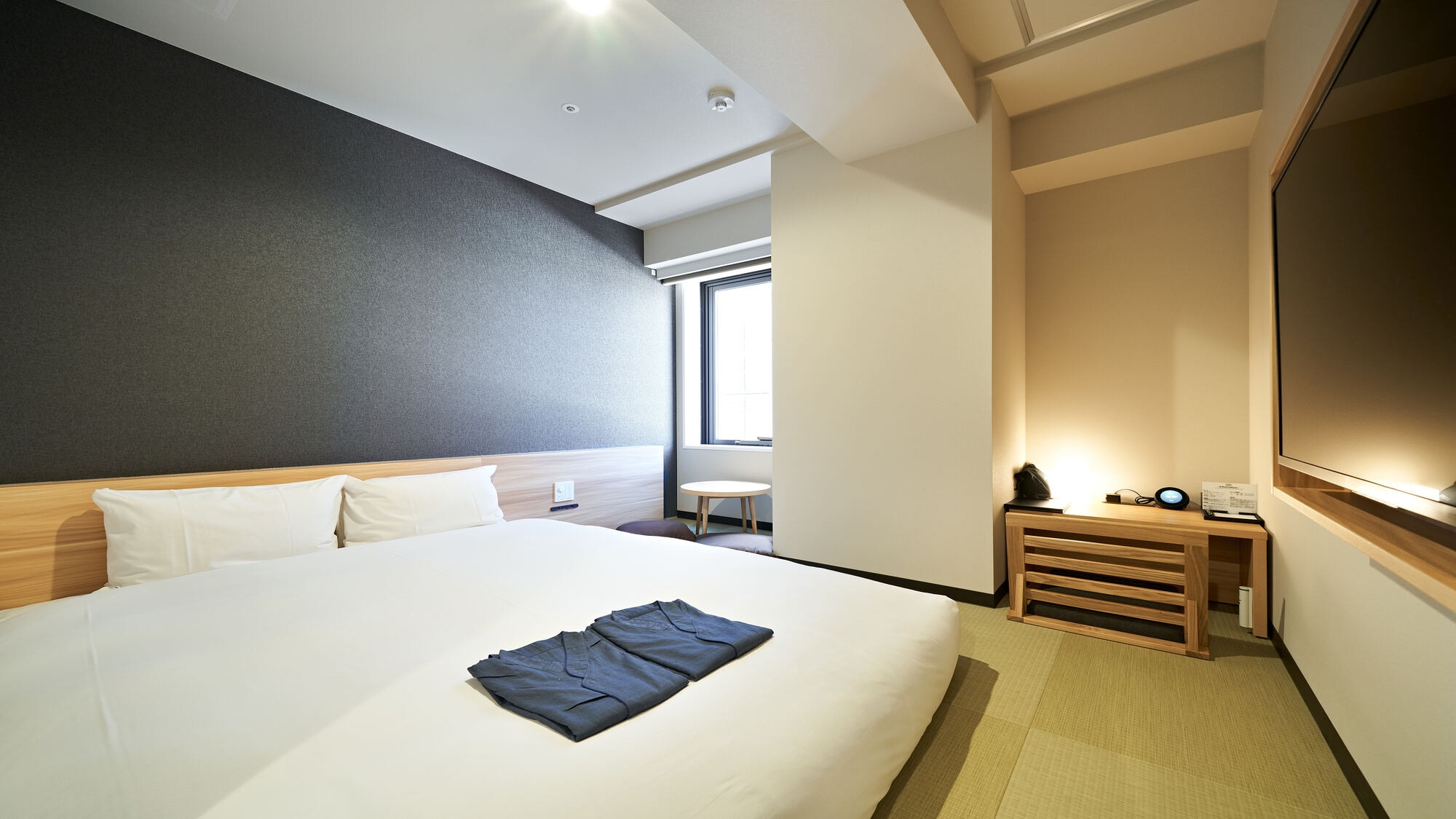 -SHINSHUKU- High-rise concept floor (double room)