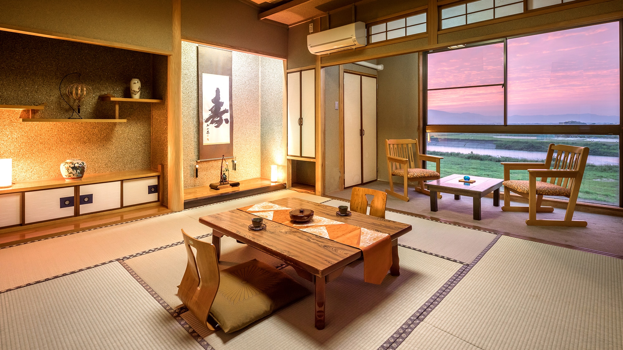 4F Japanese-style room 8 tatami mats