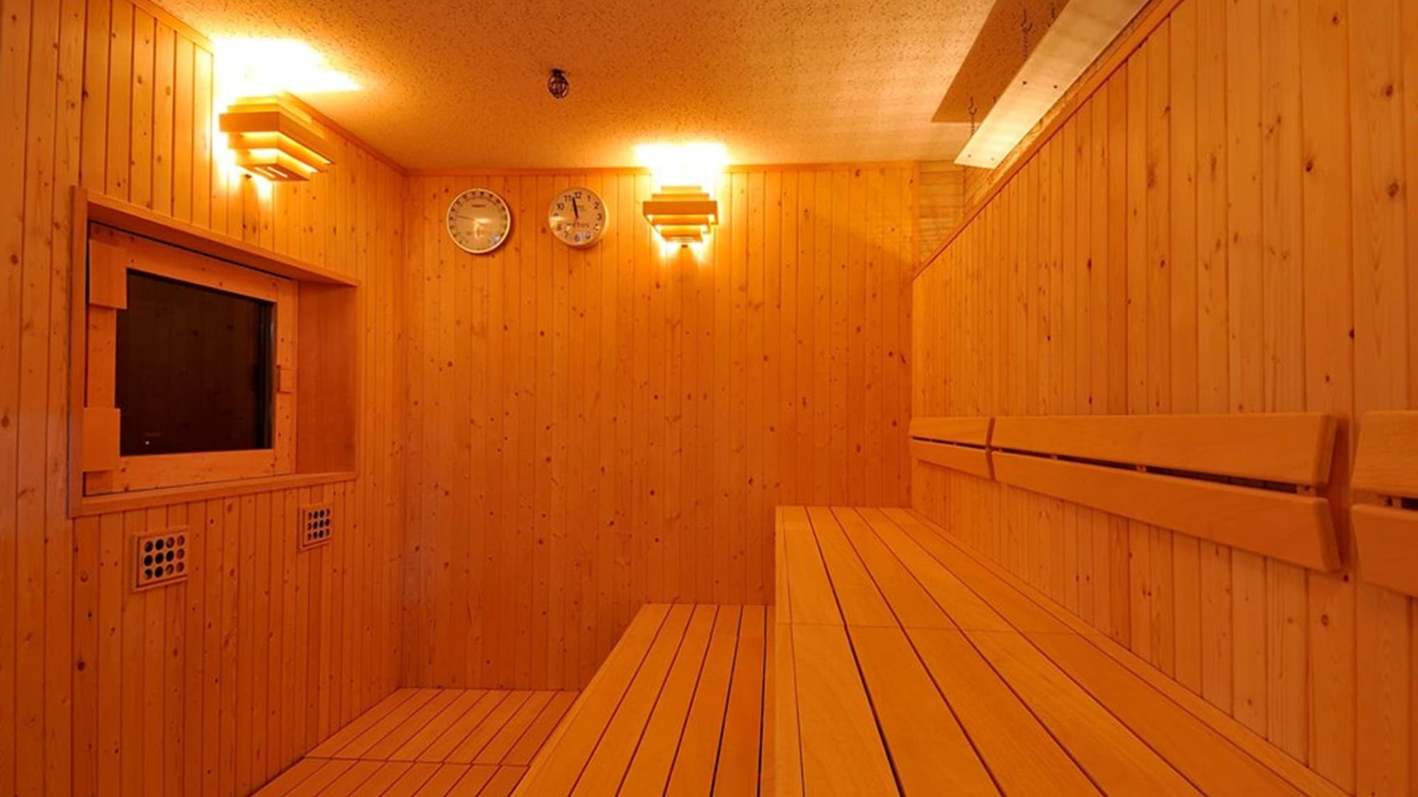 "Miejo Onsen Kaijin no Yu" Dry Sauna (for men only)
