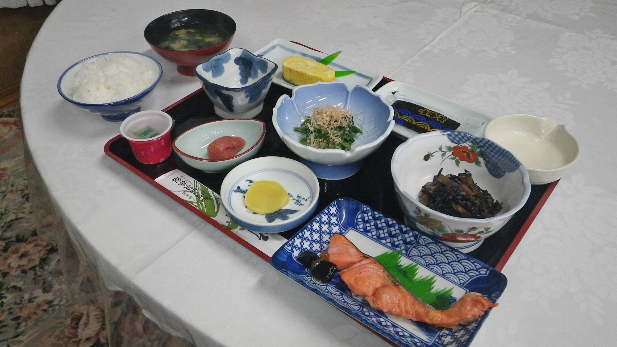 * [Breakfast example] Japanese set meal