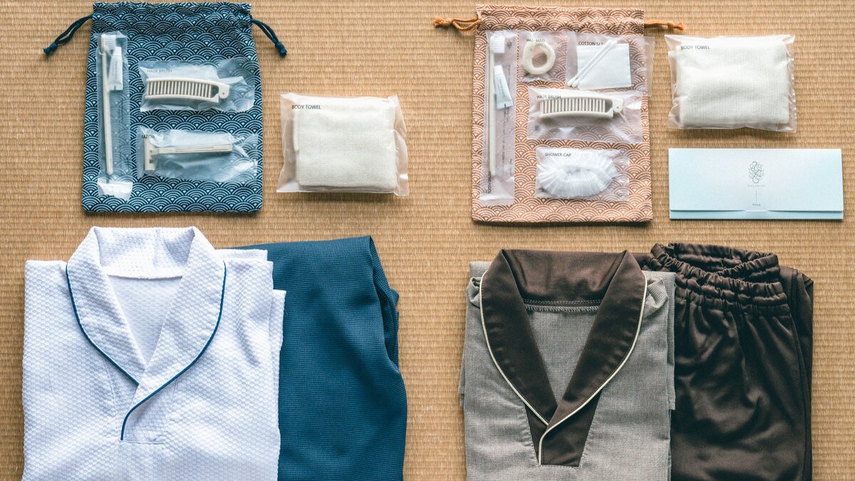 [Amenities] We provide comfortable loungewear and a wide range of amenities.
