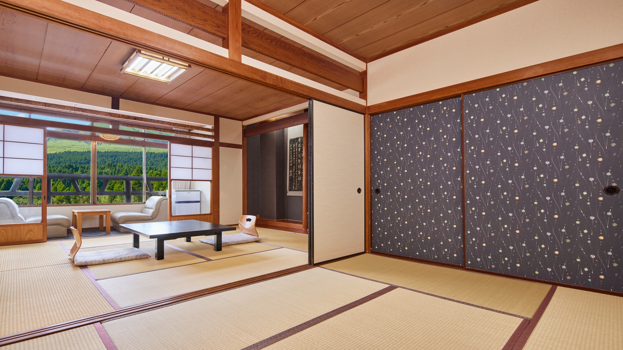 Main building Japanese-style room 14 tatami mats