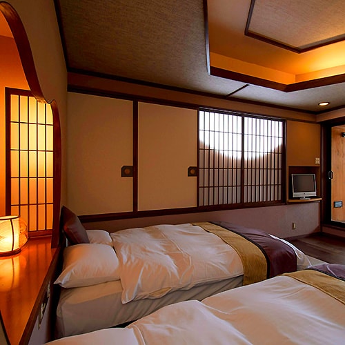 [Senyukan] Japanese and Western room with open-air bath (10 tatami mats + twin)