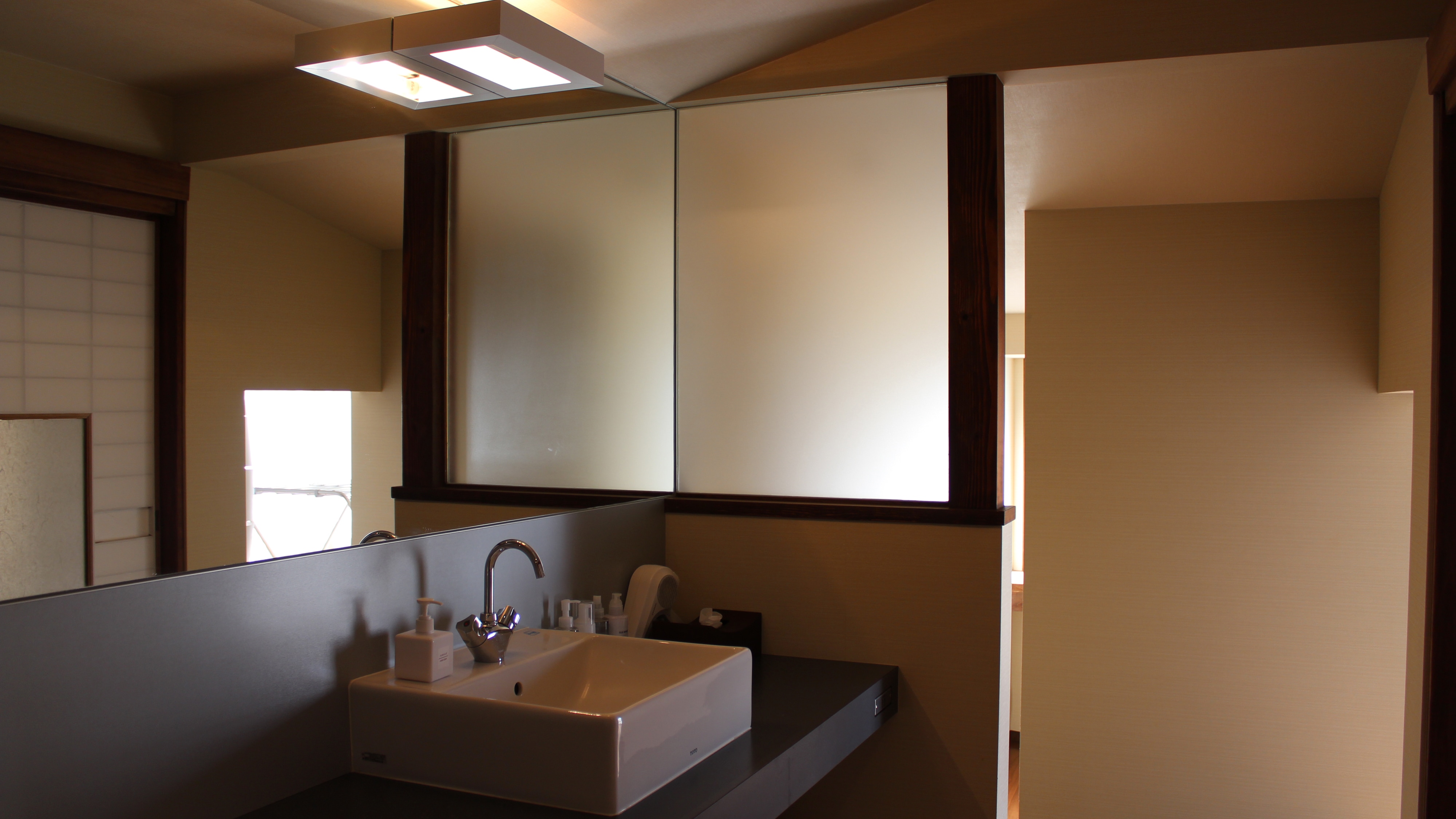 [Annex] Washroom