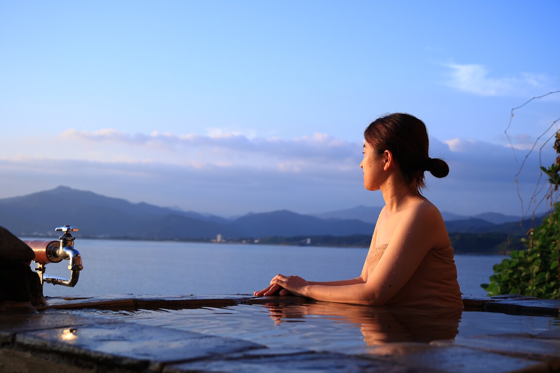 【包租/景观/露天浴池】沐浴朝阳，放松身心