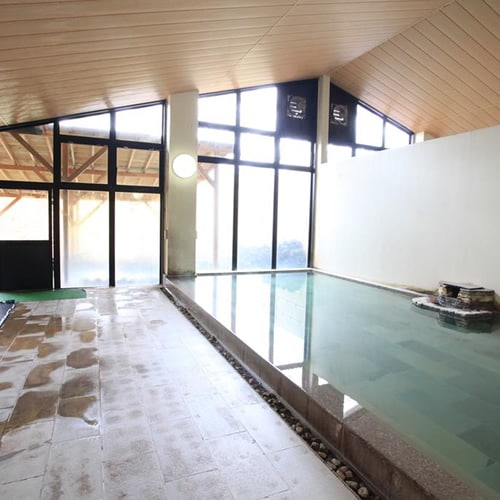 Large public bath (women's bath)