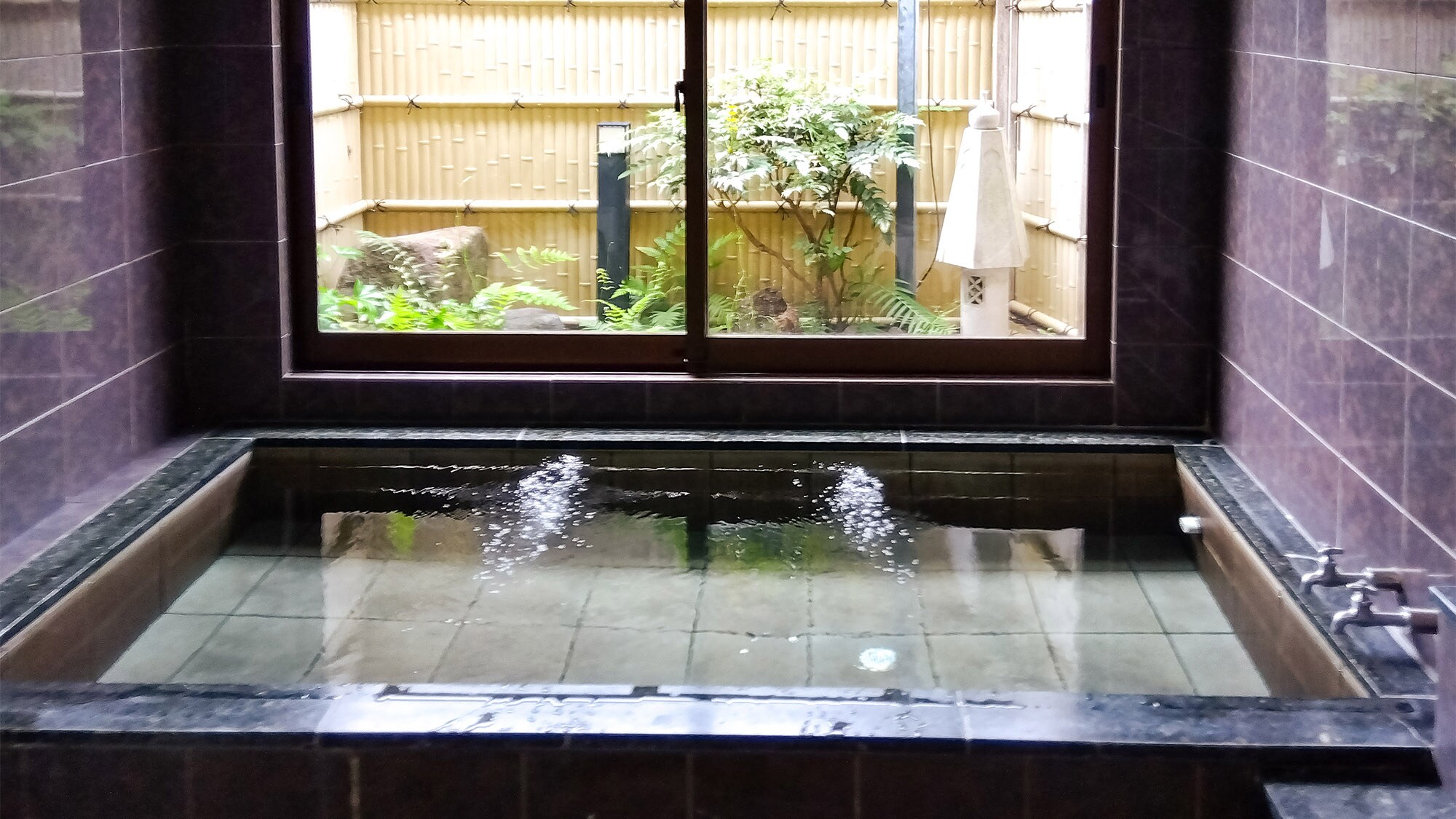 ・Large public bath: Opening hours are 4:30pm to 10:30pm and 6am to 9am