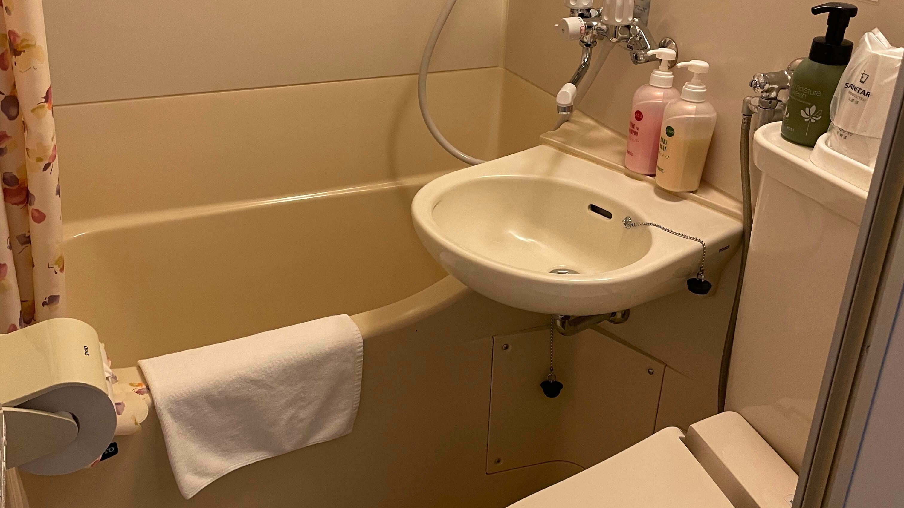 ◆All rooms equipped with unit baths