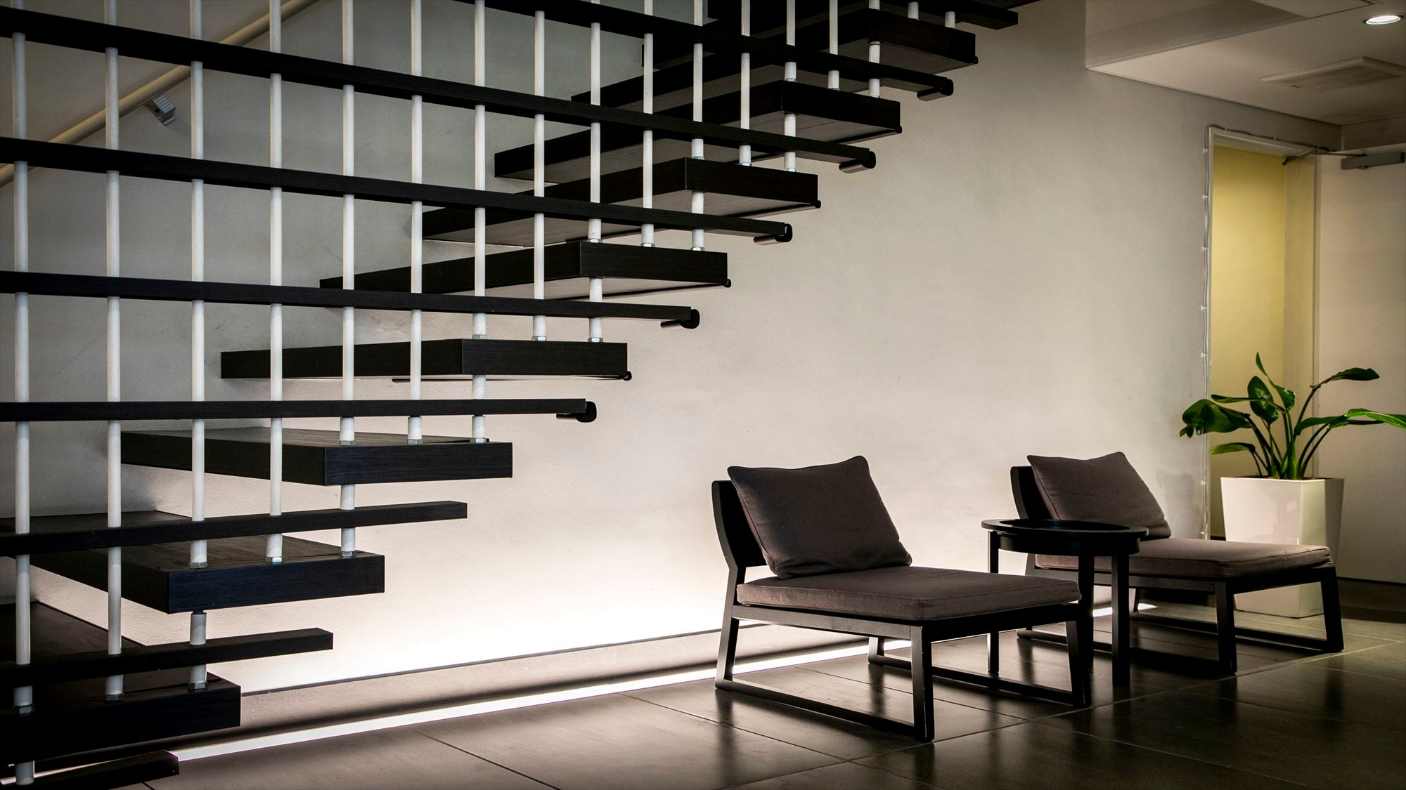 [Lobby Lounge]