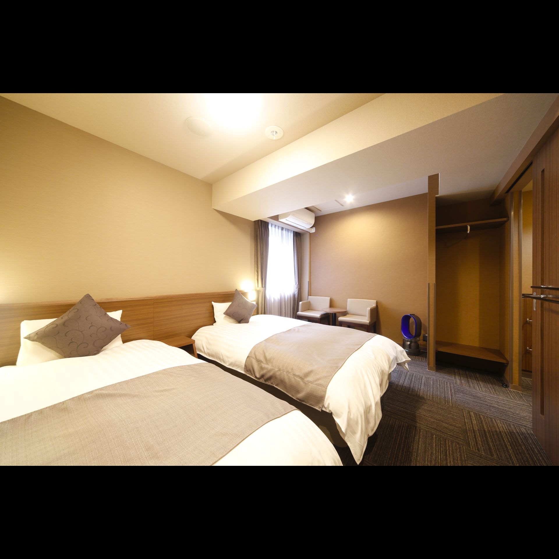 ■ Deluxe Twin Room ■ 20 sqm (120 & times; 195 cm)