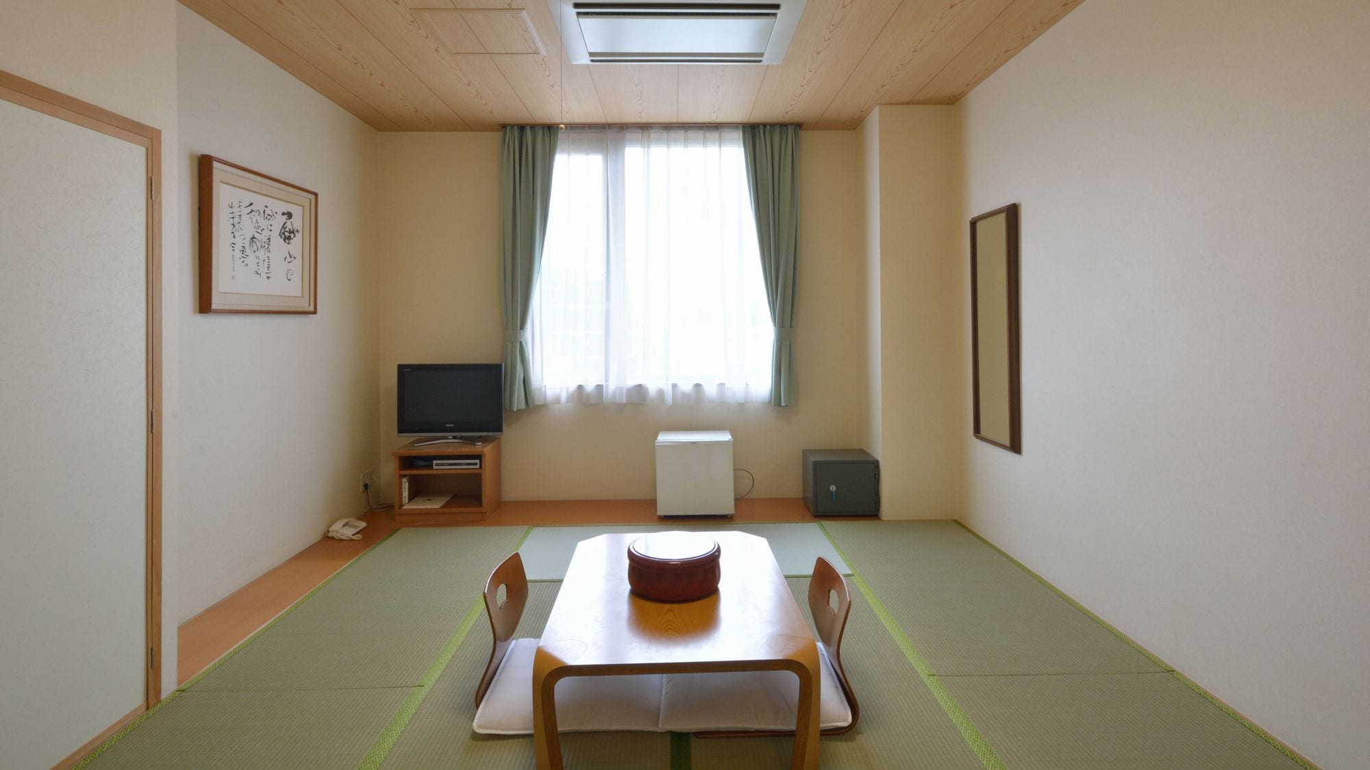 Japanese-style room