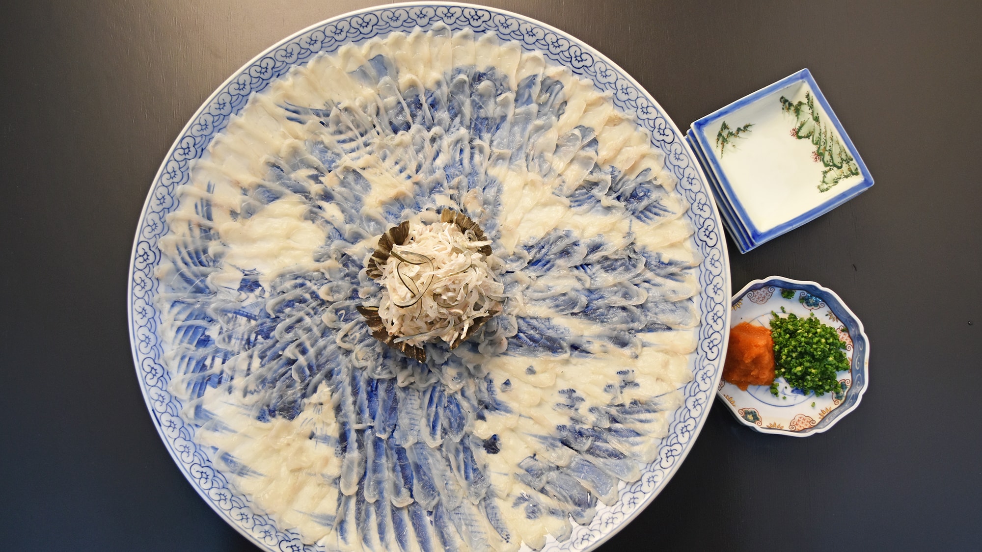 เพลิดเพลินกับปลาปักเป้าลายเสือตามฤดูกาล! แผนฟูกูสุดหรู