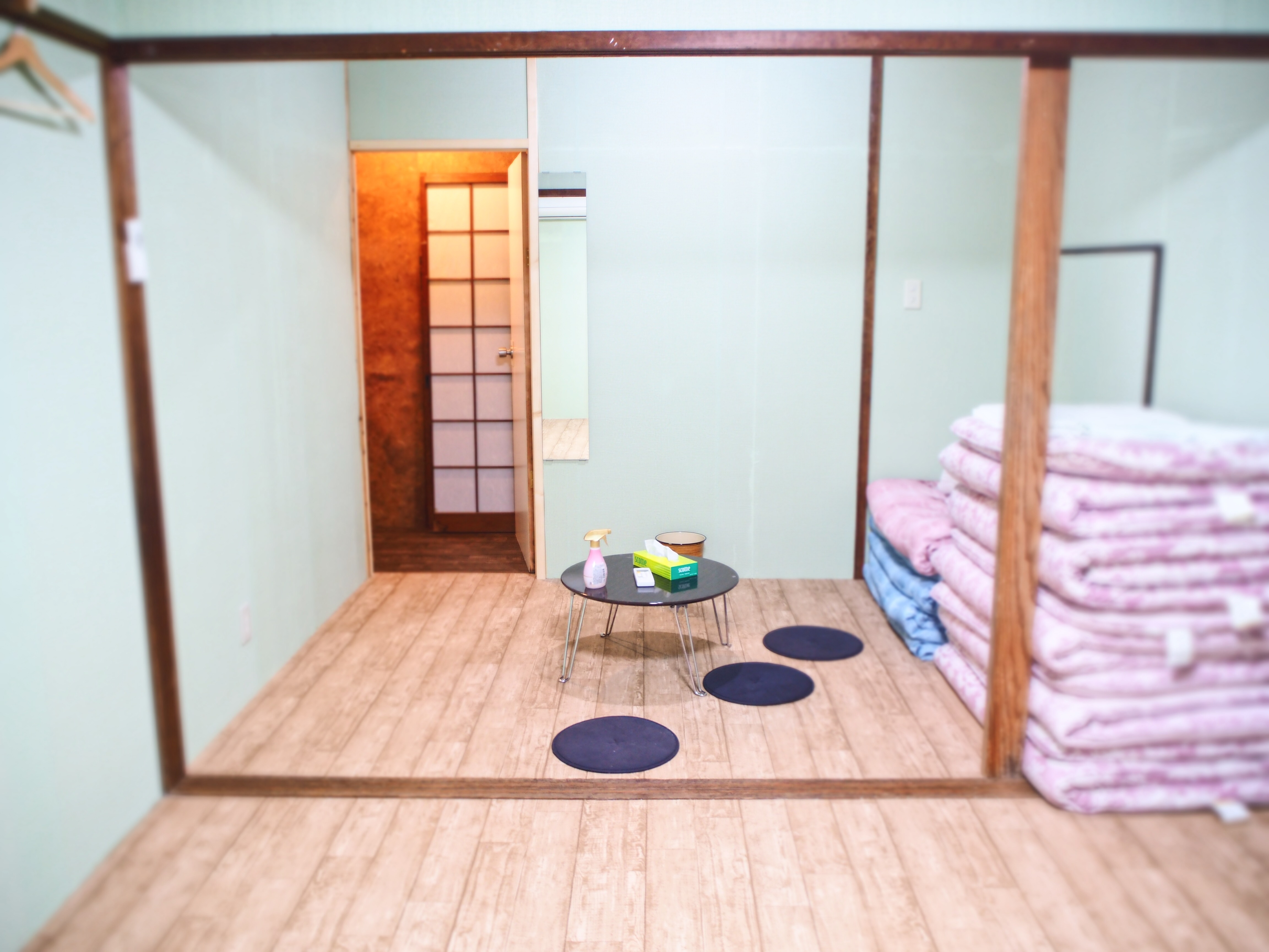 The room has a soft mat on the floor.