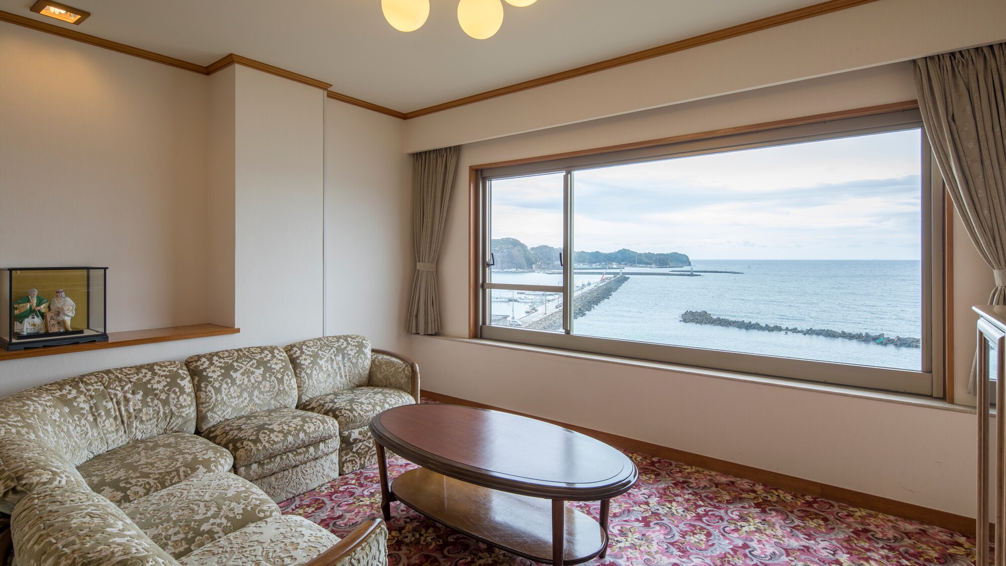 ◆ 【特别房间（例）】 约70平方米的海景纯日式房间，让您舒适地放松。