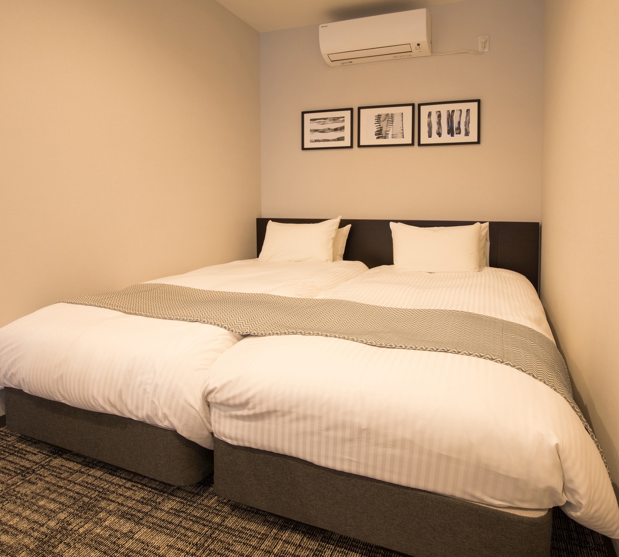 Maisonette Suite 2nd Floor Bedroom