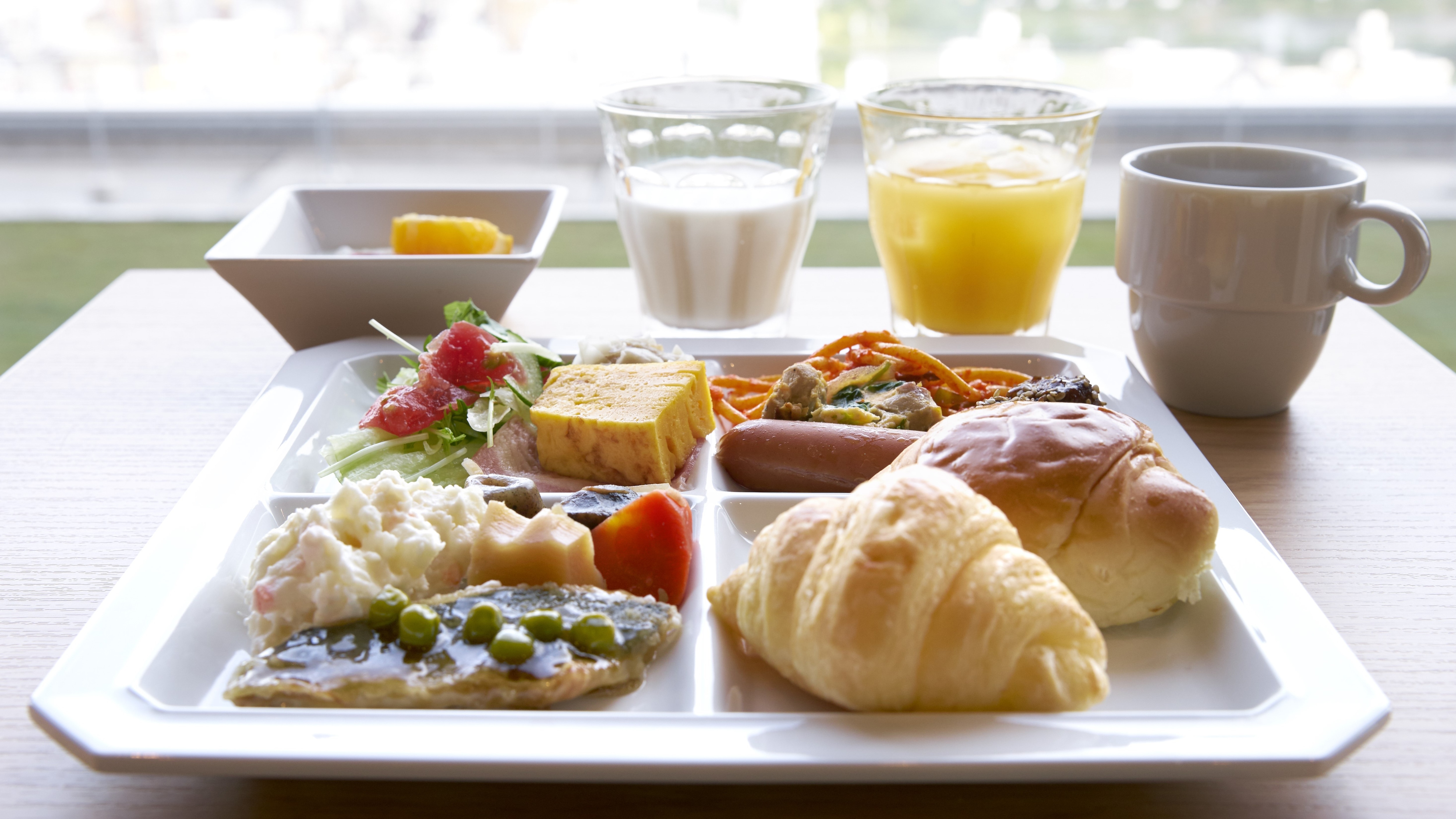 Breakfast (example)
